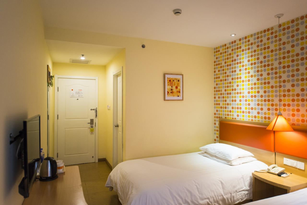 Home Inn Shanghai Daning International Guangzhong Road Circus City Bagian luar foto
